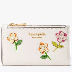 Kate Spade White Floral Wallet